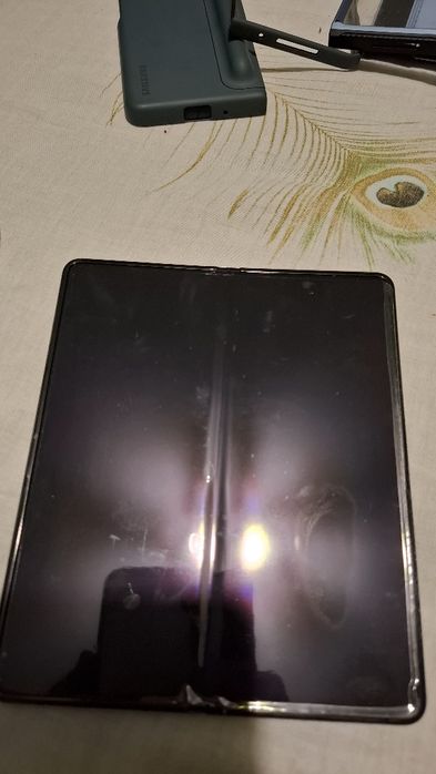 Telefon pliabil Samsung fold 4 de 256gb