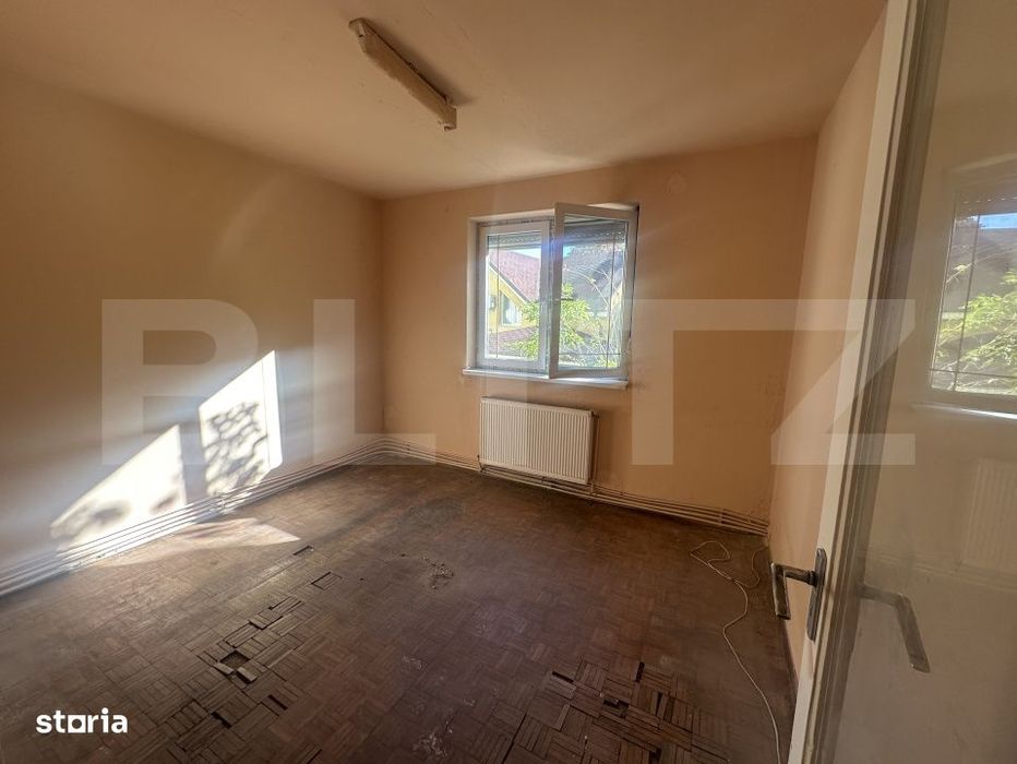 Apartament cu 3 camere, 60 mp, zona Centrala — fotografia 3