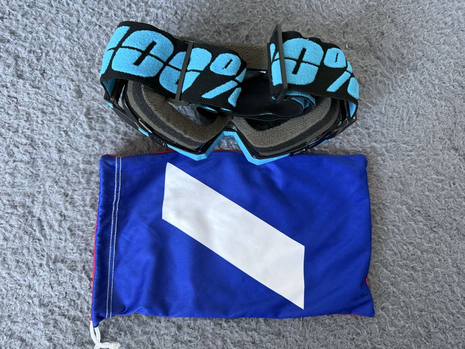 Ochelari 100% aproape noi