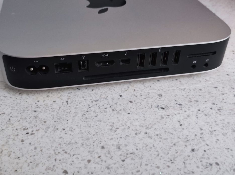Apple Mac Mini (Intel Core i7) + Переходник в подарок
Описа