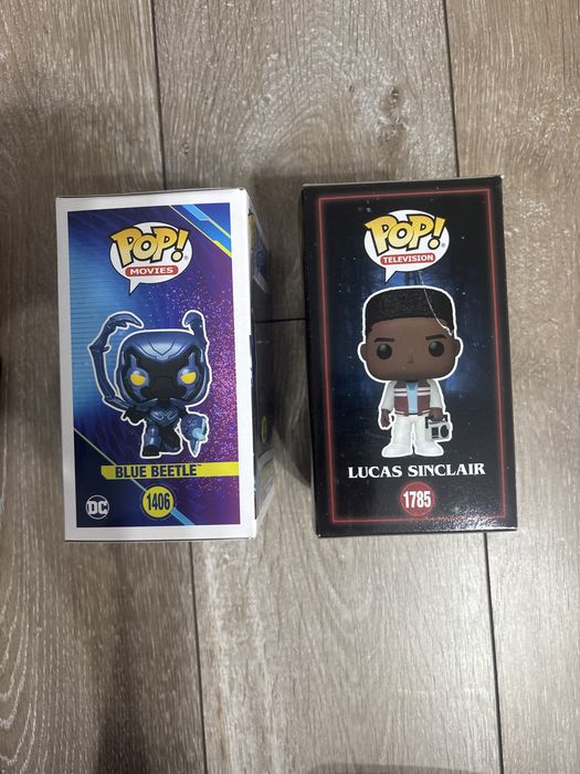 Funko pop:1406,1785