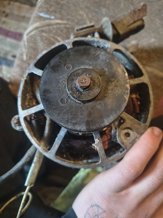 Vând motor mașină de spălat