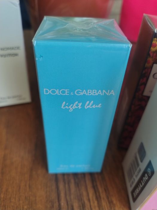 Продам женские духи