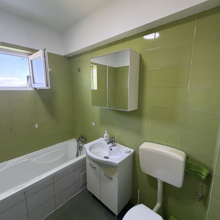 Apartament 3 camere