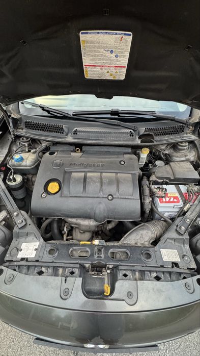 Продавам Фиат Браво