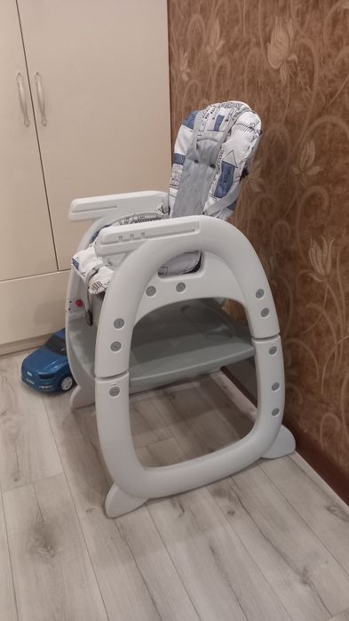 Продам стулья детский. 2в1