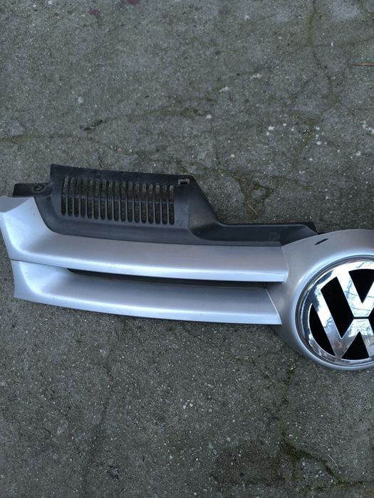 Grila bara fata Golf 5