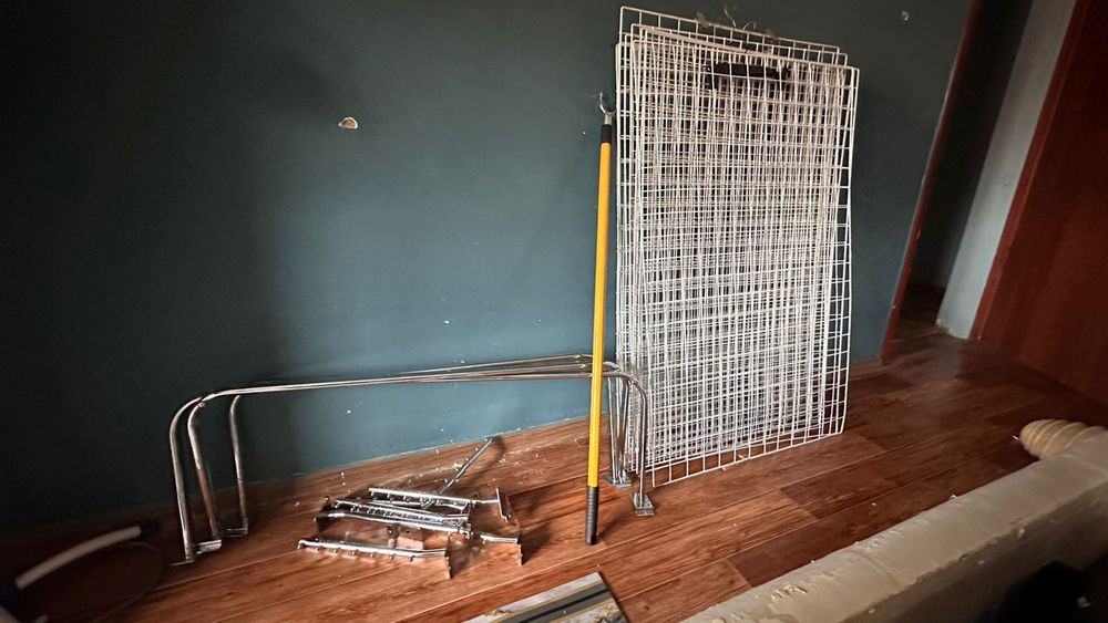 Продам сетки и кронштейны