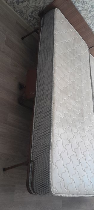 Продам срочно кровати 10000