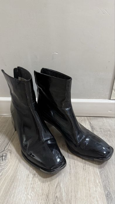 Весенне-осенние черные сапоги