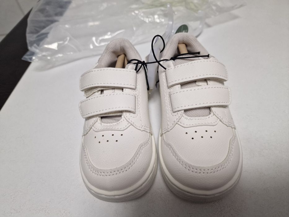 Adidasi copii marimea 22