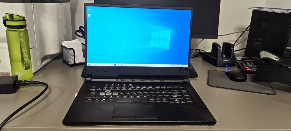 ASUS ROG Strix G512LV i7 RTX 2060 16GB RAM,512GB SSD обслужен