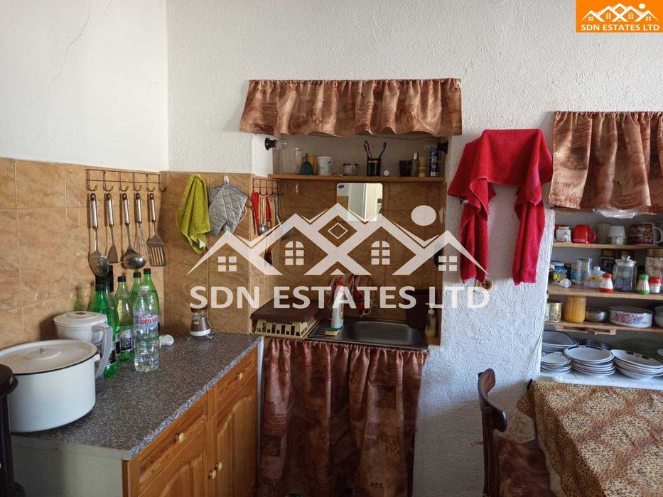 Продава къща в село Тъжа