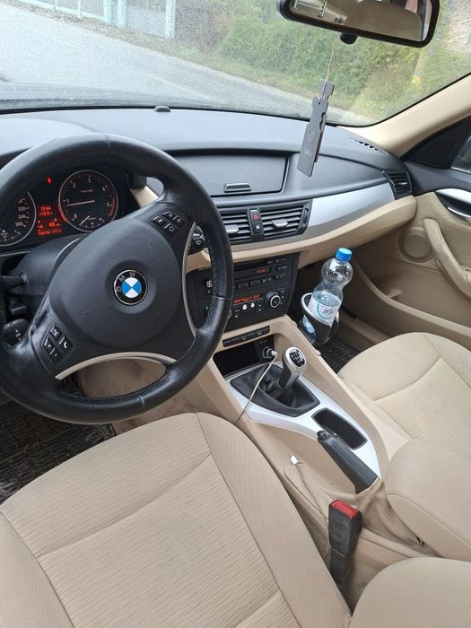 BMW X1 2010 — imagine 3