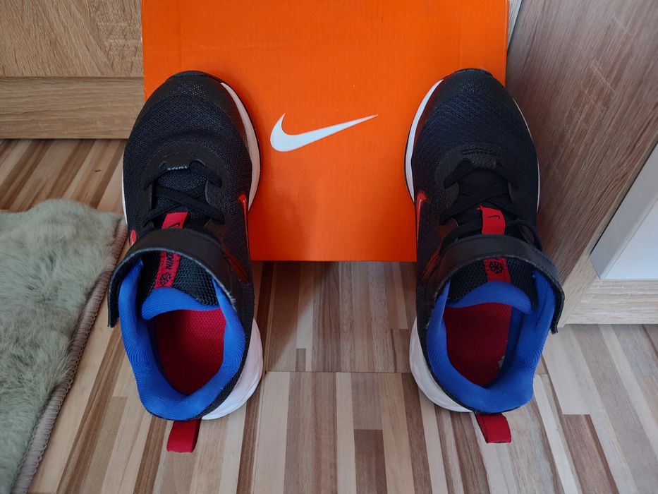 Детски маратонки NIKE