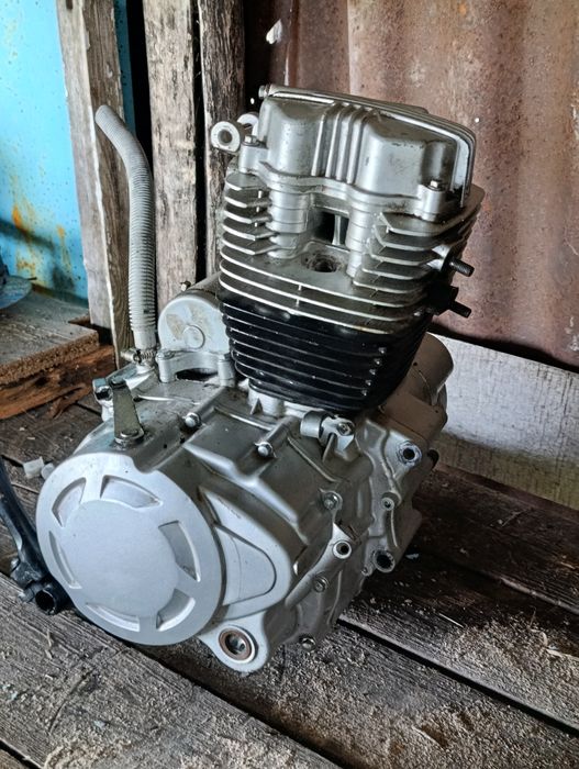 Продам мотор 200сс