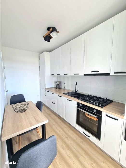Apartament 2 camere, etaj 1, dressing și balcon – complet mobilat și u