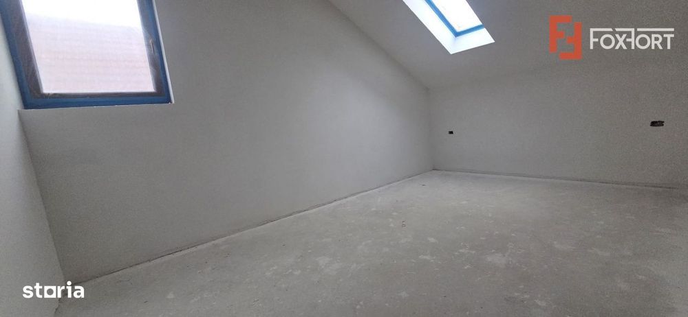 Duplex spatios cu 5 camere de vanzare, zona Mosnita Noua