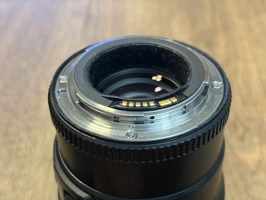 Canon EF 100mm 1:2.8 L macro IS USM