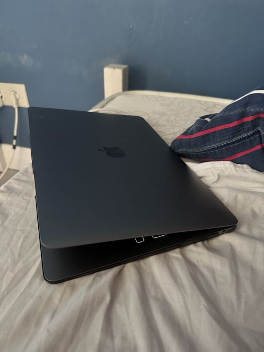 Ноутбук MacBook Air 2020 16GB