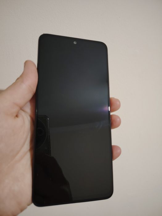 Redmi Not 11 Pro faqat naxdga beriladi