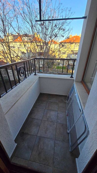 Център двустаен апартамент обзаведен