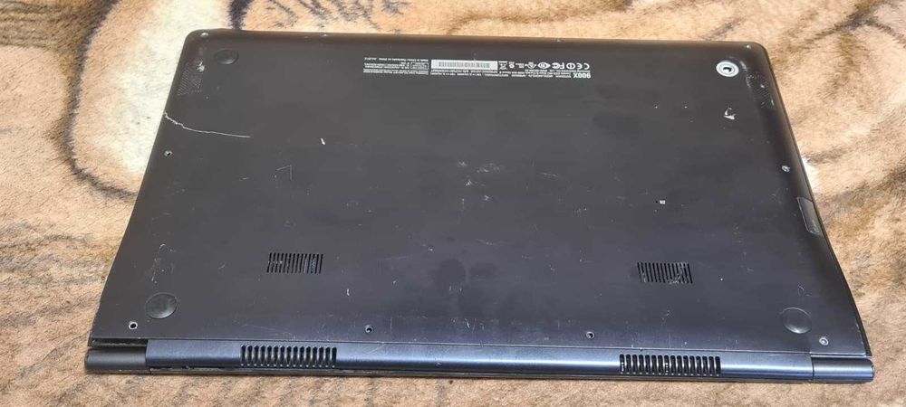 Dezmembrez laptop Samsung 900X,placa baza functionala cu I7-3537U