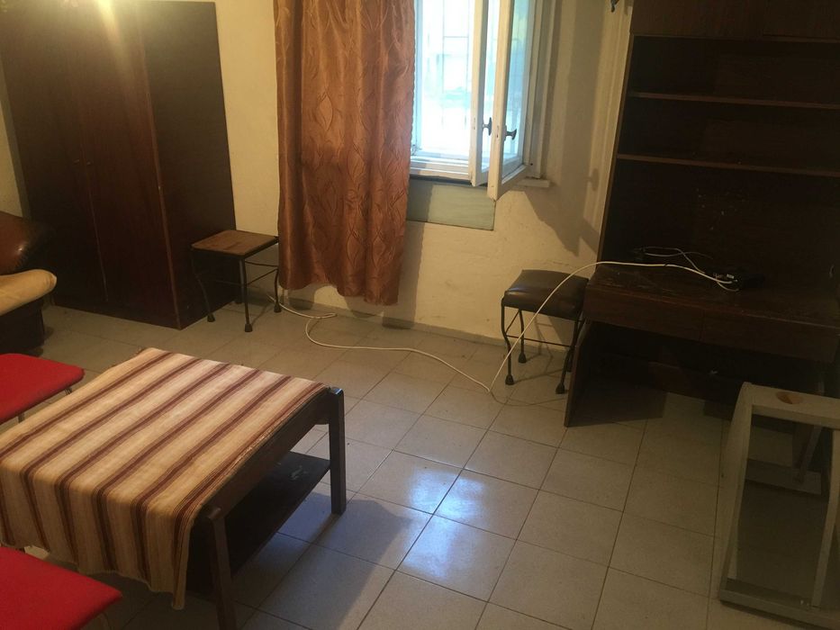 Дава се под наем Едностаен апартамент в Пловдив, Център - 50 кв.м за 153 € - Снимка #1