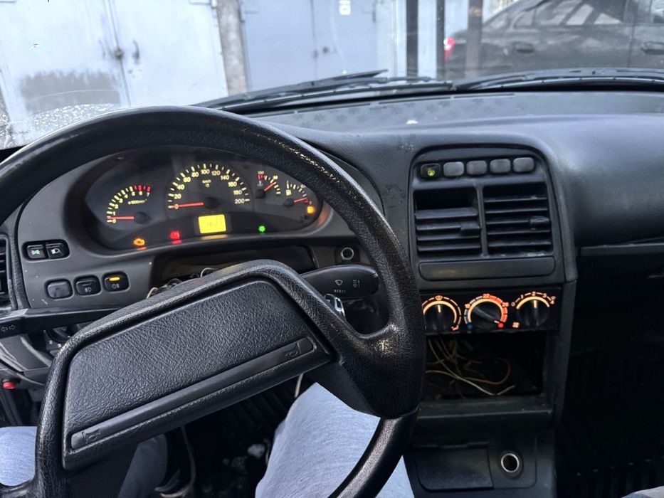 ваз 2110 ТОРГ ЕСТЬ.