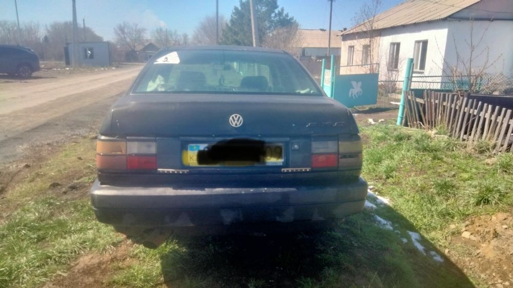 Продаю пассат в3 1990 года. Срочно!