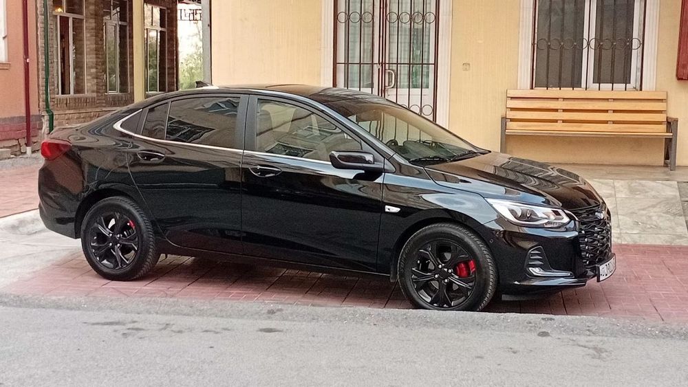 Onix premier + 6  холати янгидек