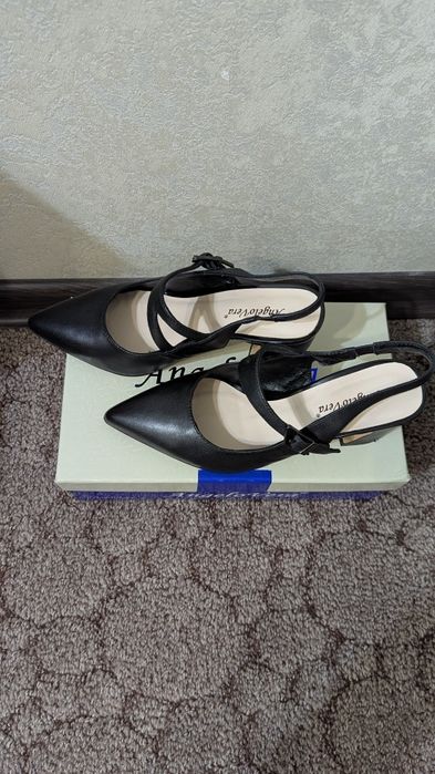 Продаются элегантные туфли