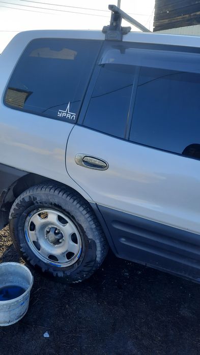 Продам машину тойота