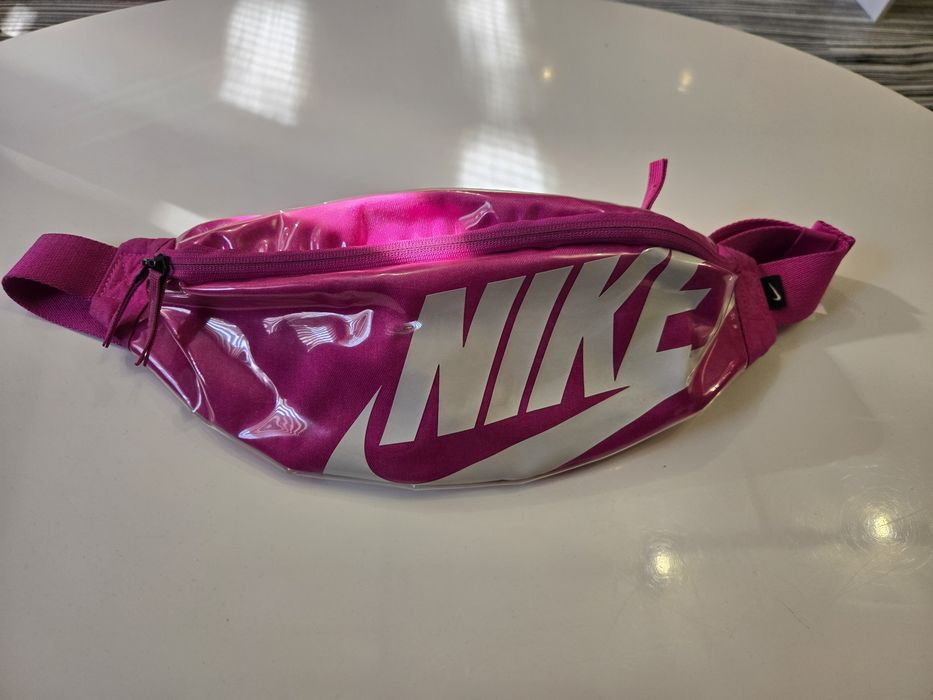 Дамска чанта nike
