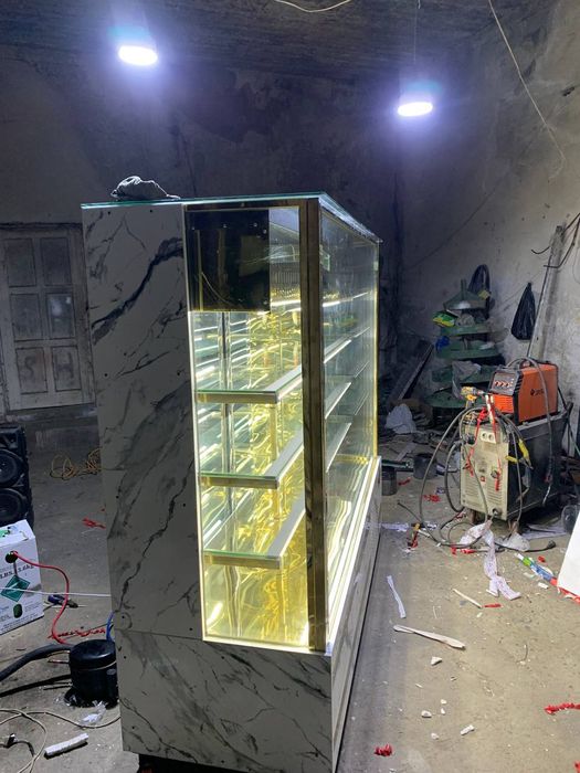 Холодильник витрина