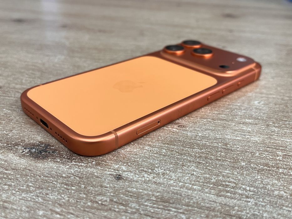 iPhone 17 Pro 256GB Като Нов 28 Цикъла Гаранция