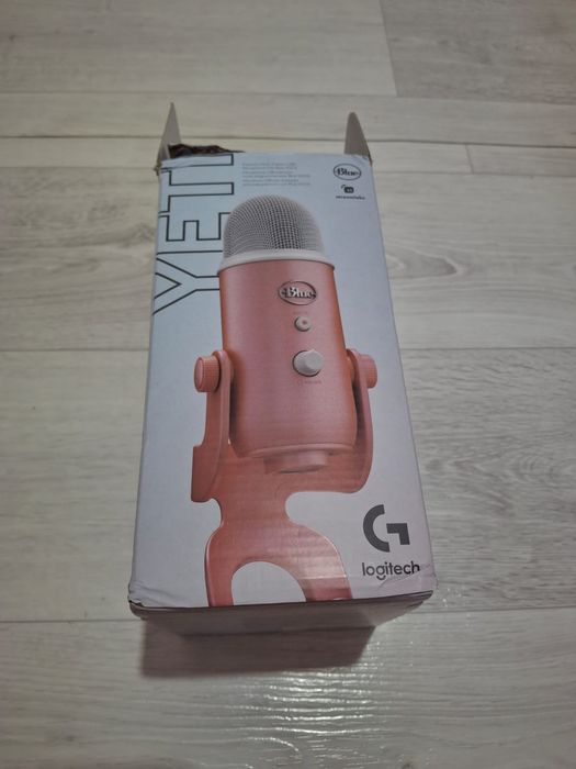 Микрофон Blue Yeti (розовый)