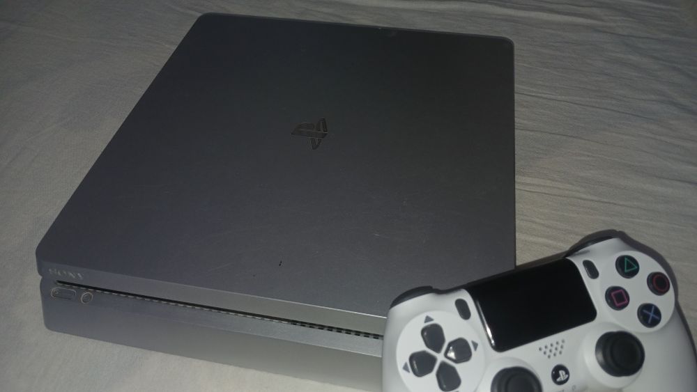 ps4 slim 1tb в хорошем состоянии