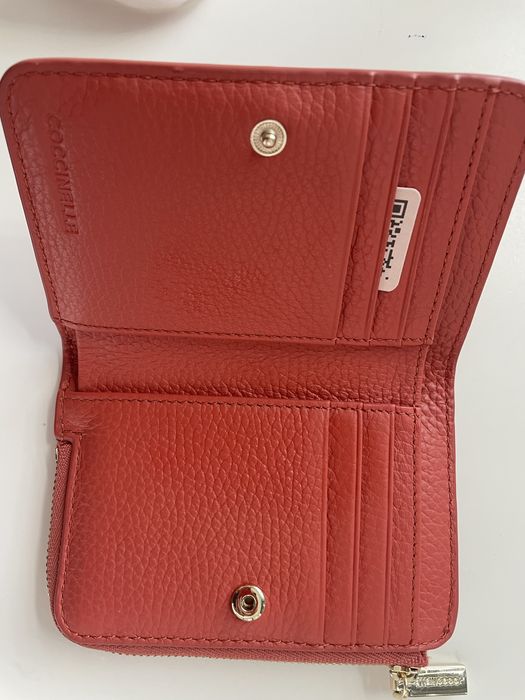 Кожено портфейл  Coccinelle