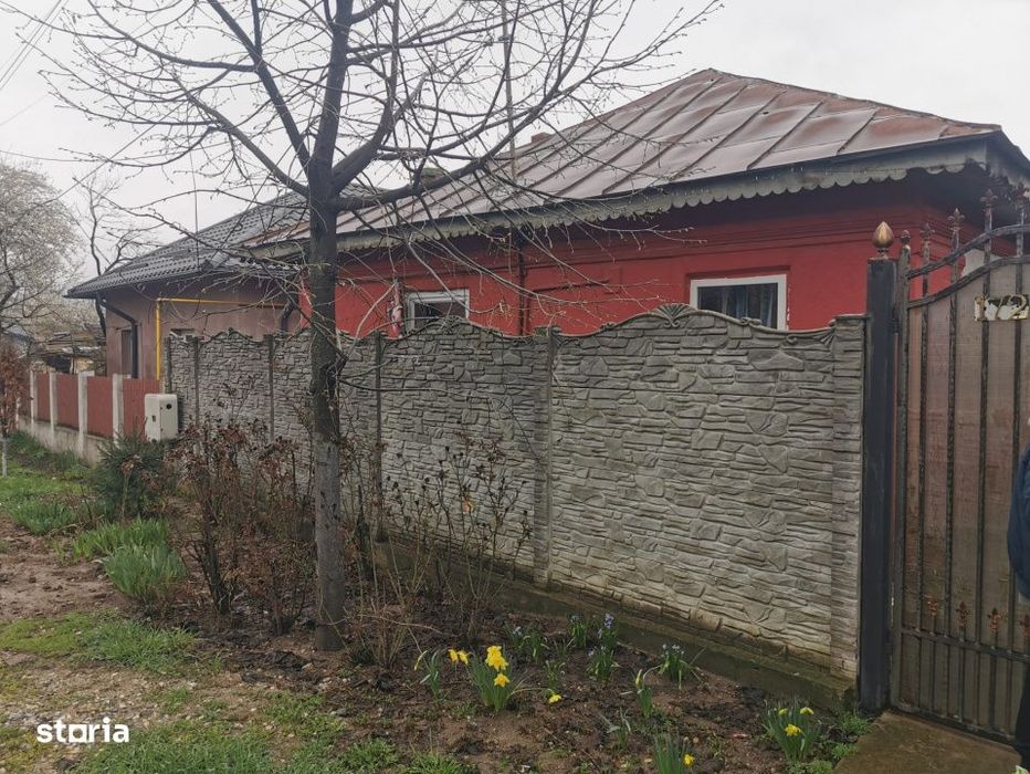 Casa de vanzare - comuna Pielesti