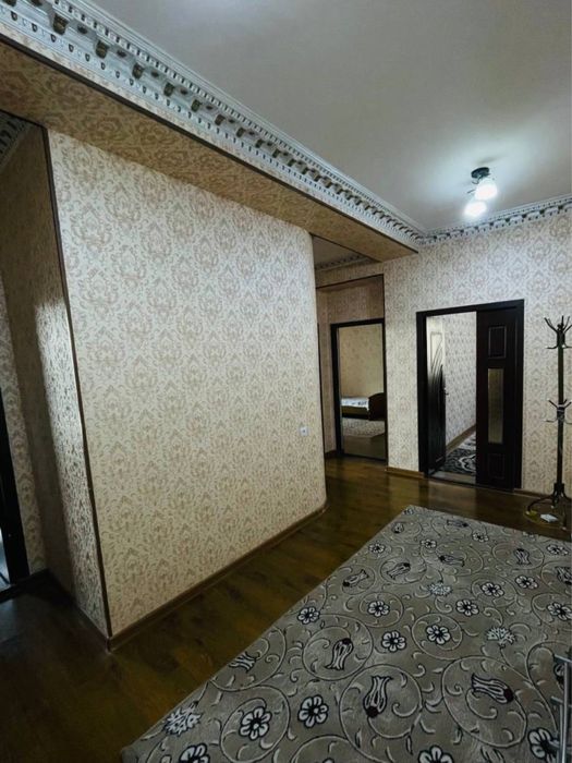 своя кв Yunusobod 18 Farangiz 3 xona 90 kvadrat arenda