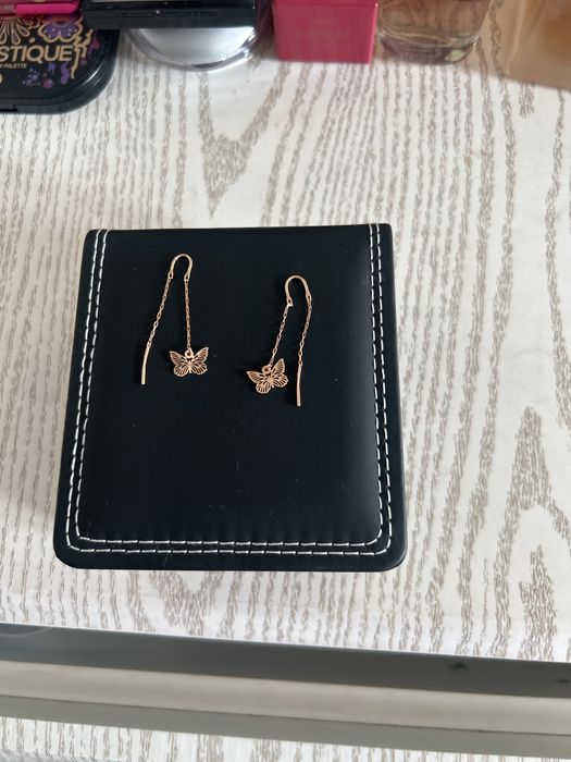 Золотые новые серьги