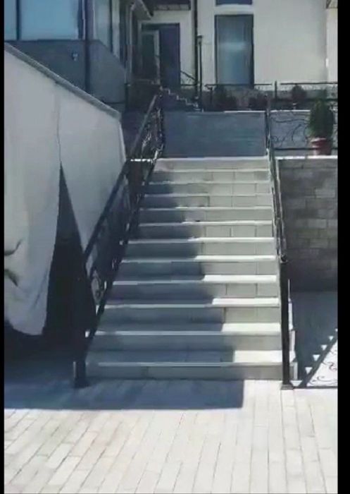 Продается Евро дом-Дача в Ходжикенте -8 соток земли с Бассейном