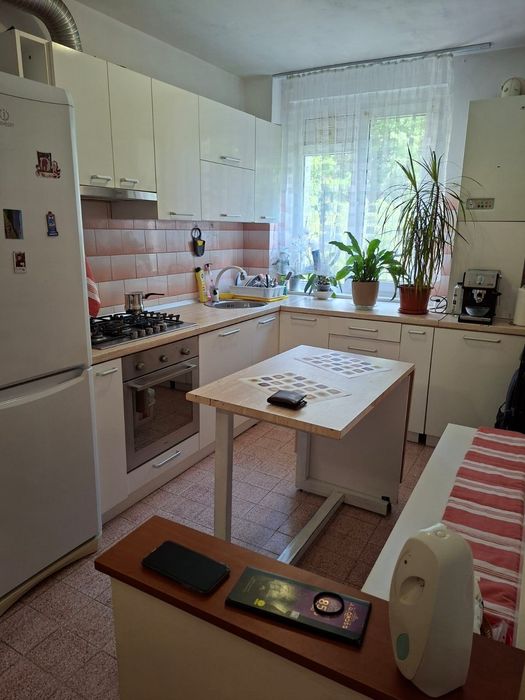 Proprietar, vand apartament 3 camere, etaj 1,Cartier Gara