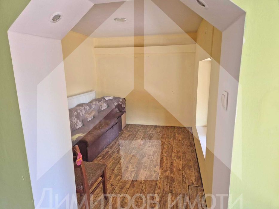 Продава се Етаж от къща в Нови пазар - 61 кв.м за 1263 €/кв.м - Снимка #11