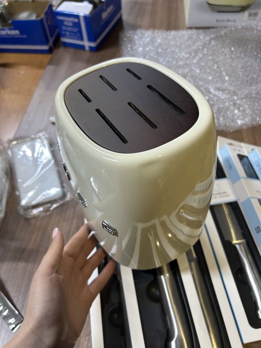 Smeg набор ножей бежевый