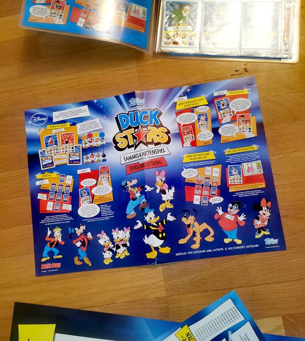 Папка за колекционерски карти Topps Disney Duck Stars