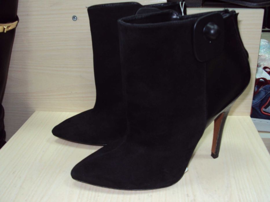 Сапоги замшевые Zara