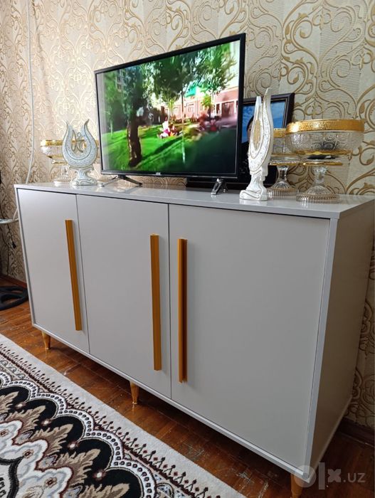Тумба в гостинную 150