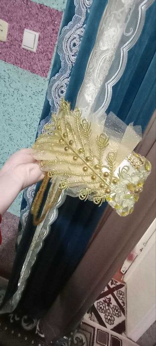 Kelinlar uchun kiyim adraslar